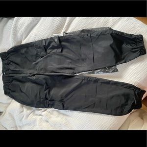Alo Cargo pants. Size S.